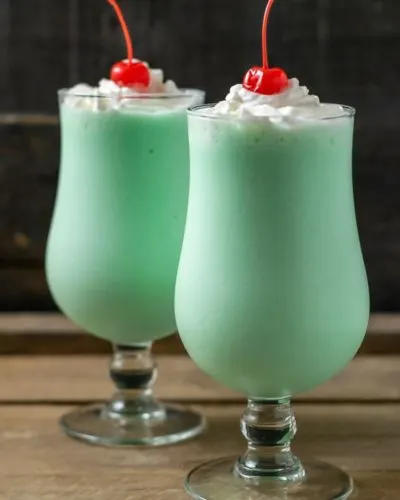 5 ingredient Mint Shamrock Shake Copycat