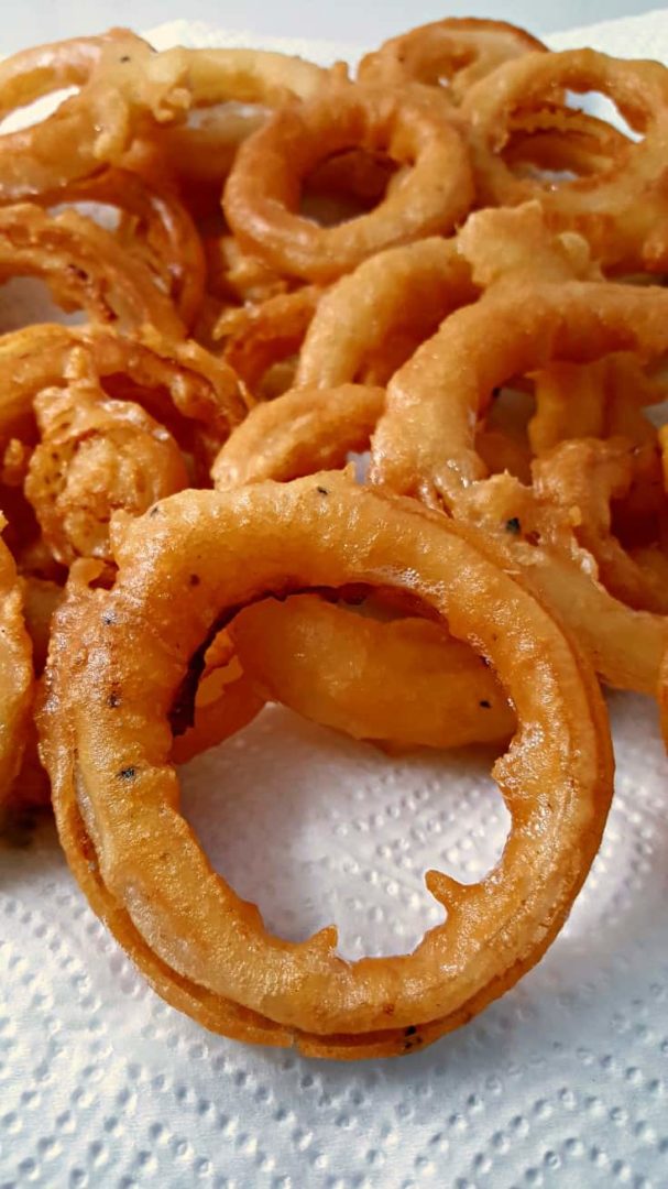 Easy Old Fashioned Onion Rings (Just 15 minutes!) • Zona Cooks