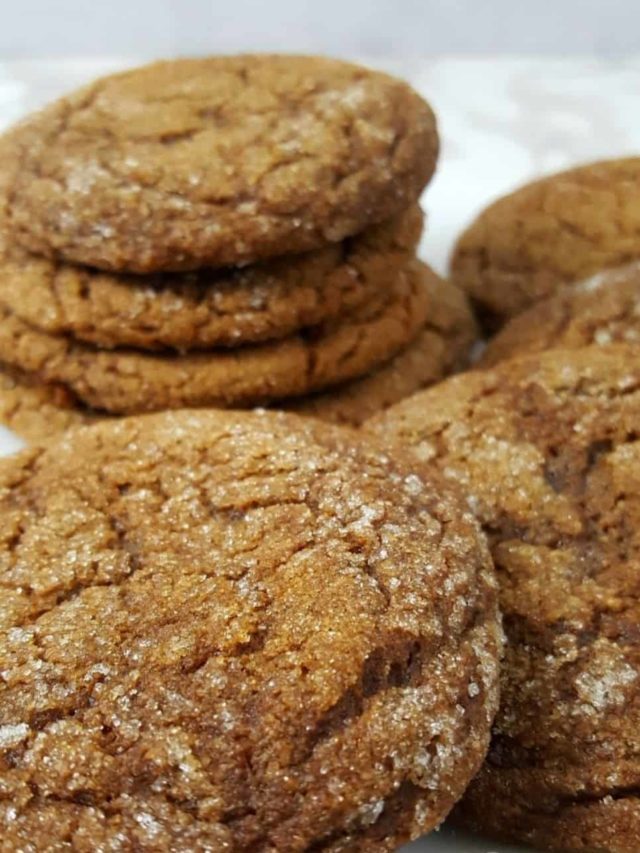 20 Minute Soft Molasses Cookies