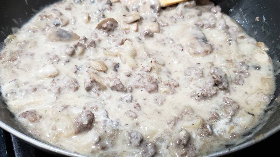 Ground Beef Stroganoff Easy cooking in a pan.