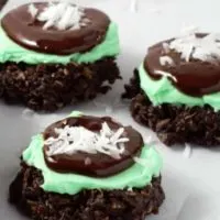 Mint Chocolate No-bake Cookies