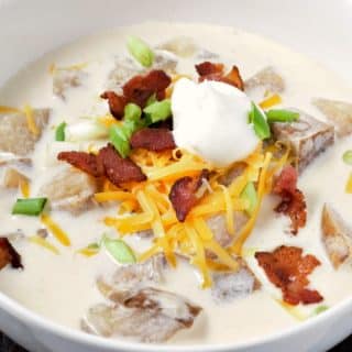 Slow Cooker Loaded Baked Potato Soup