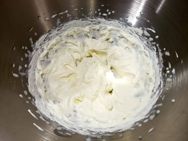 heavy cream whisked to whipped cream consistency
