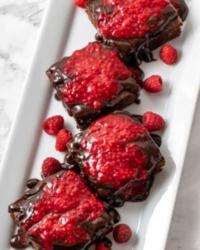 Brownies with Raspberry Sauce