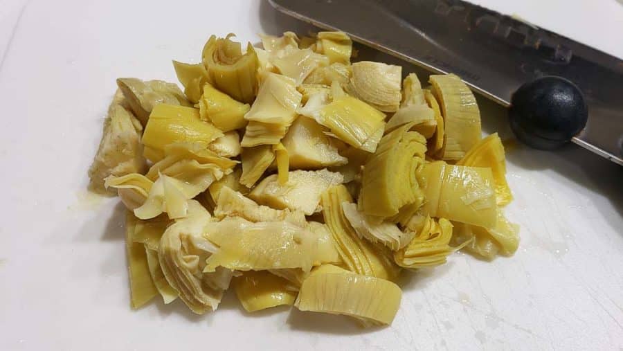 One Pan Spinach Artichoke Chicken Pasta (30 min) • Zona Cooks