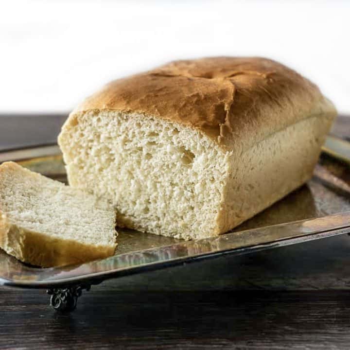 https://zonacooks.com/wp-content/uploads/2020/06/Easy-Homemade-White-Bread-5-2-720x720.jpg