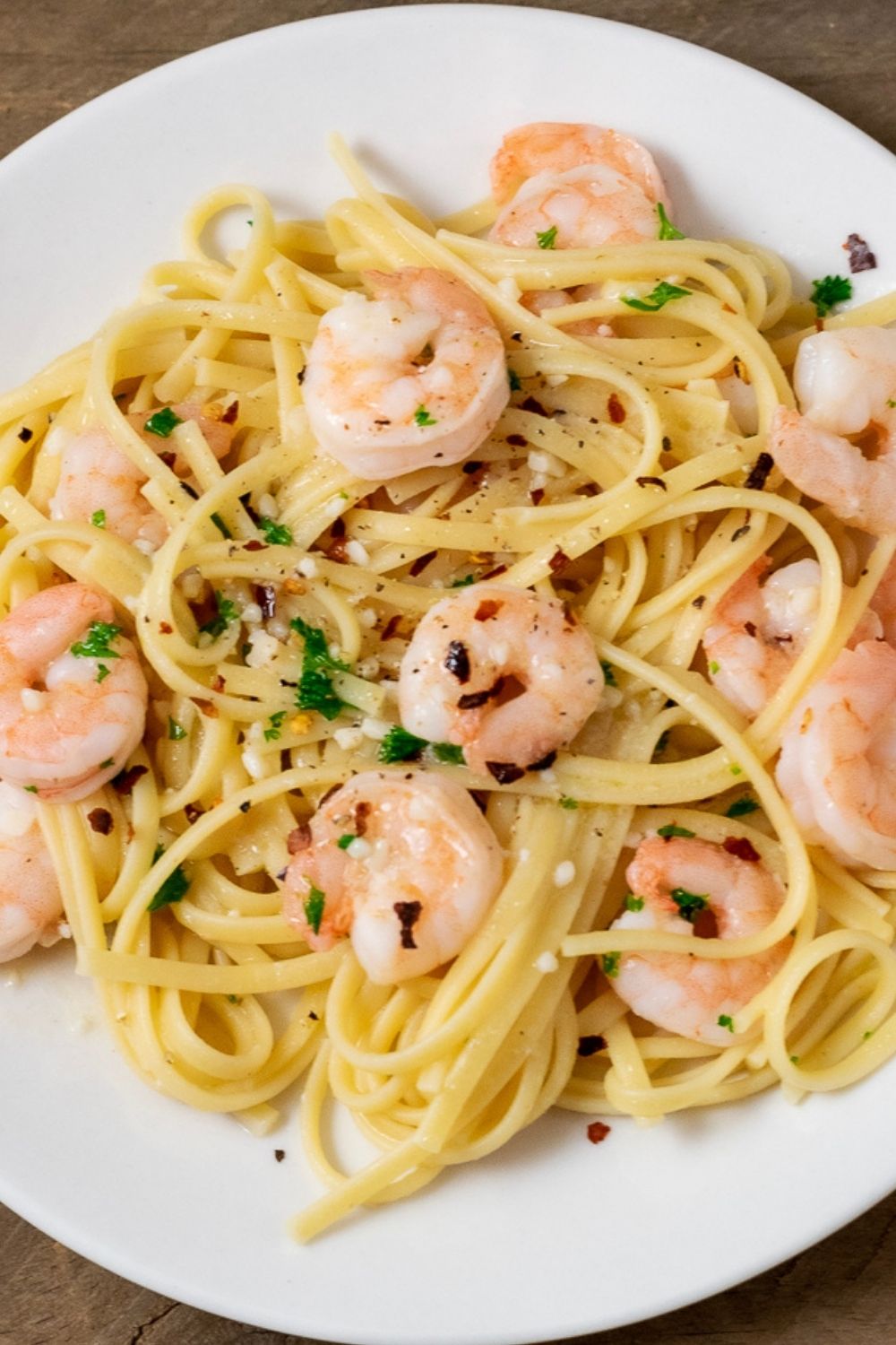 shrimp scampi without wine on a plate..