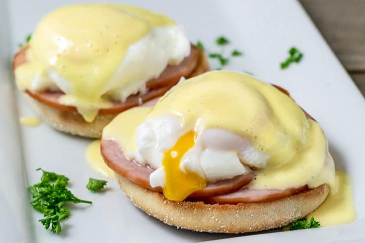 Easy Eggs Benedict Recipe for Two (20 minutes) • Zona Cooks
