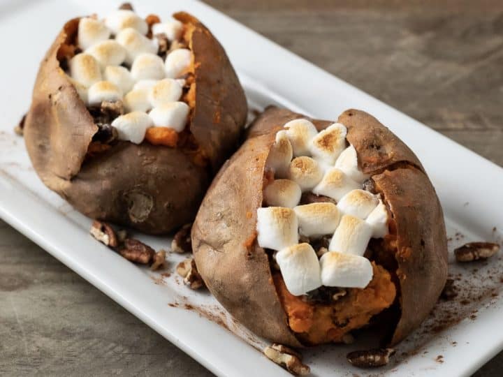 https://zonacooks.com/wp-content/uploads/2020/10/Stuffed-Sweet-Potatoes-with-Marshmallow-Pecan-Streusel-14-720x540.jpg