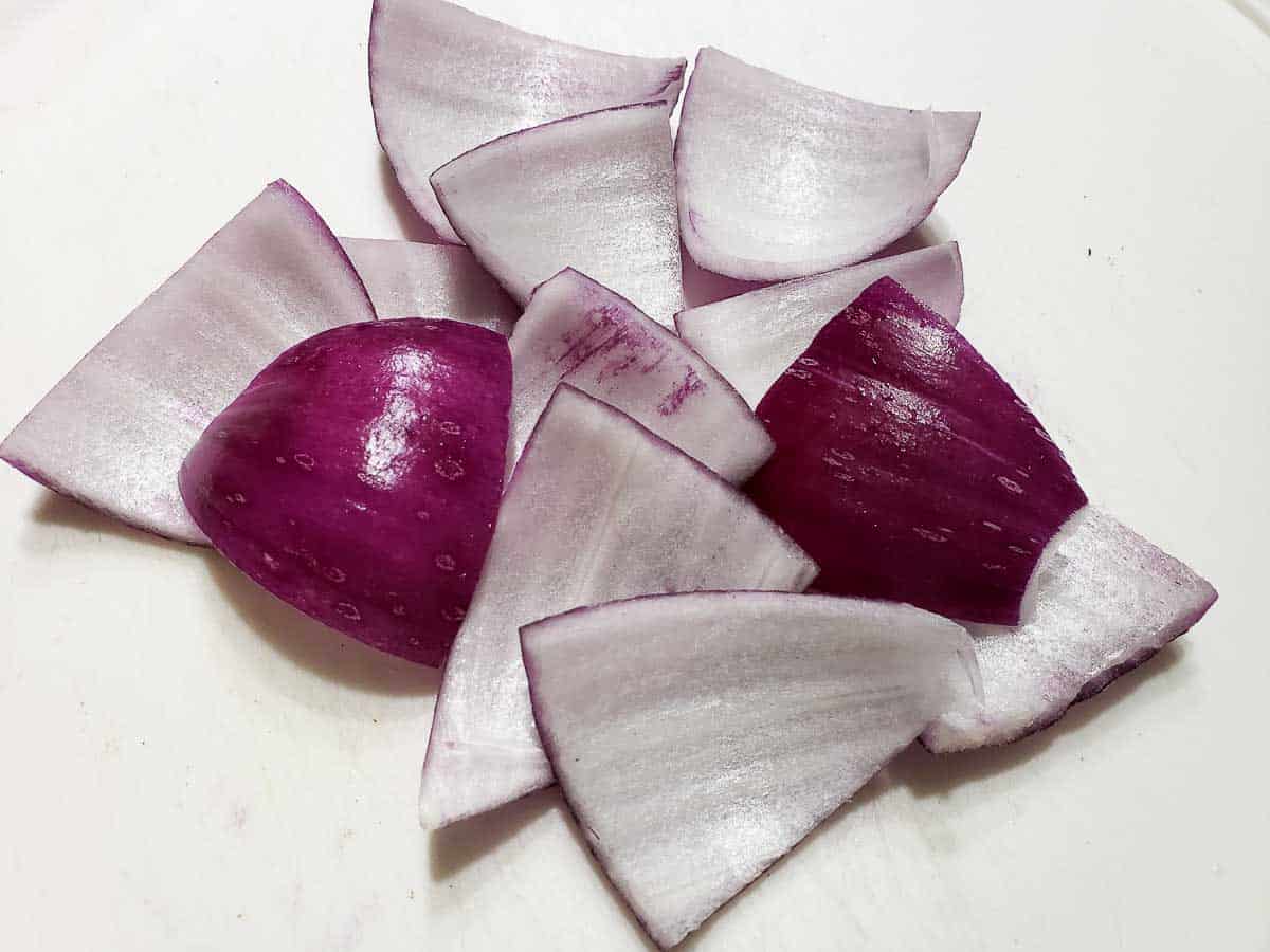 12 pieces of diced red onion