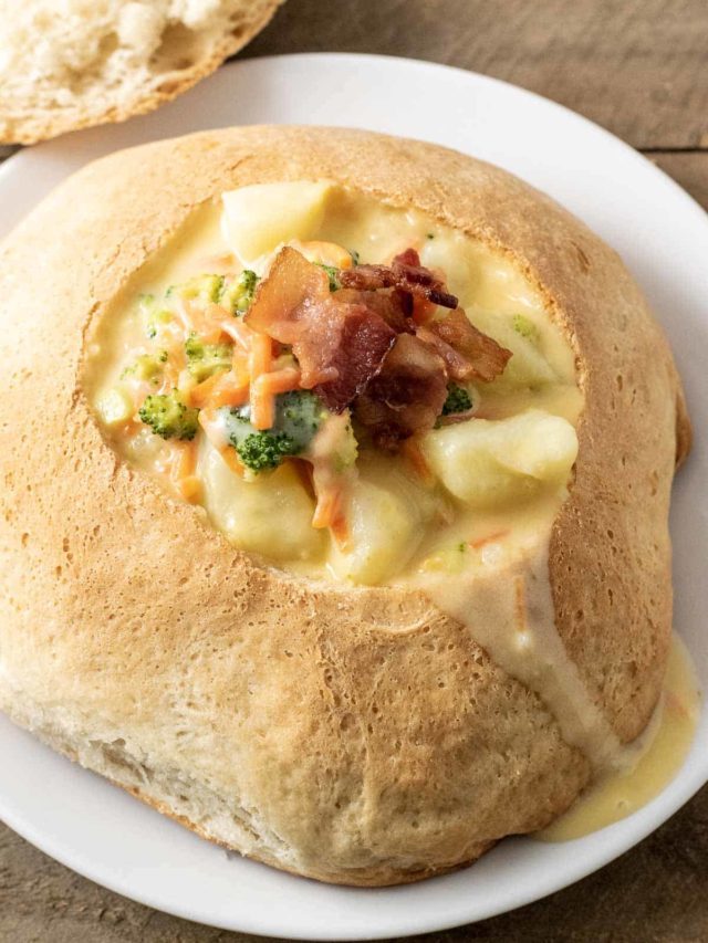 6 Ingredient Easy Bread Bowls