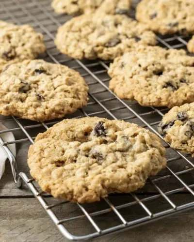 Oatmeal Raisin Cookies