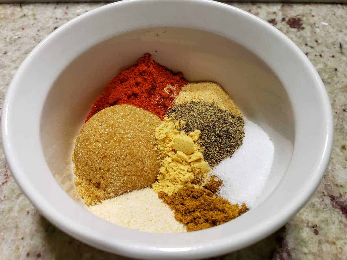 dry rub spices and seasonings in a white bowl