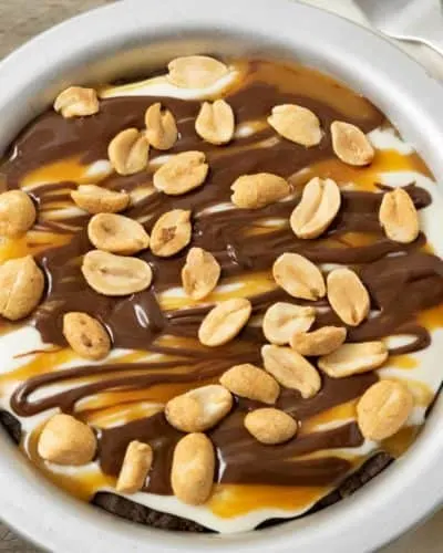 Mini Snickers Cheesecake