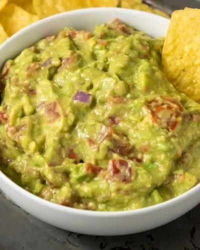 Guacamole with Tomatoes