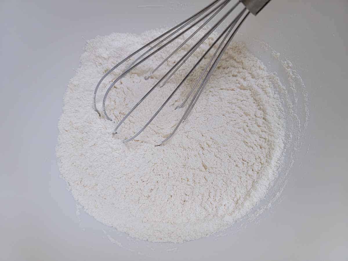 dry ingredients whisked in a bowl.