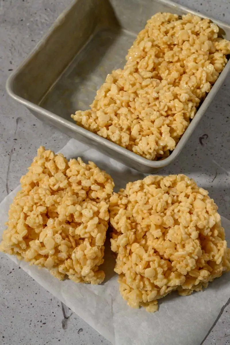 https://zonacooks.com/wp-content/uploads/2022/11/Small-Batch-Rice-Krispie-Treats-13-800x1200.jpg.webp