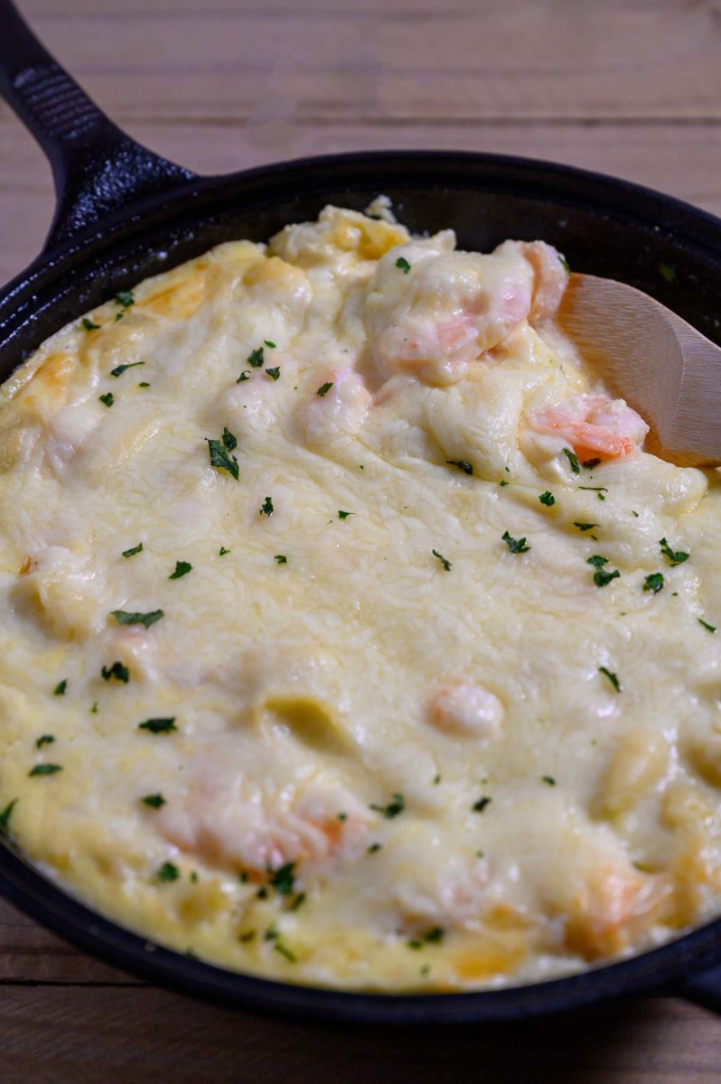 Easy Garlicky Shrimp Alfredo Bake
