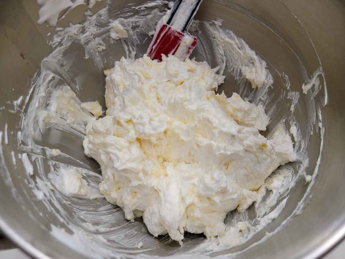 whipped pineapple pie filling in a bowl.