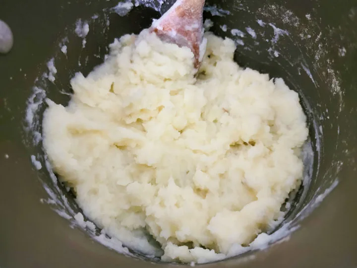 homemade mashed potatoes in a pan.